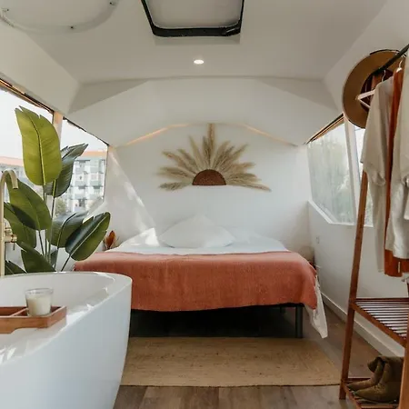 Maria Flor Luxury Bus Converted 別荘 Carvoeira