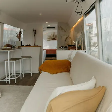 Maria Flor Luxury Bus Converted *